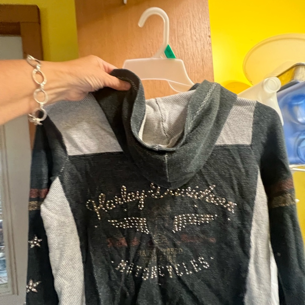Dark Gray Hooded Long-Sleeve Top with Sparkles & t-shirt Harley Davidson medium - Picture 4 of 8